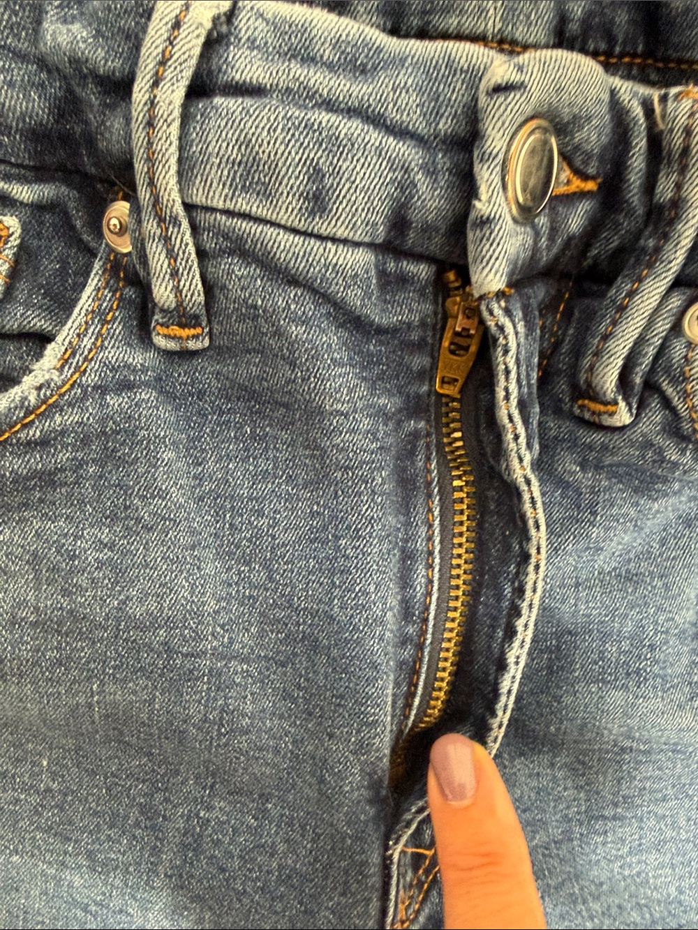 Good American Dark Blue Flare Jeans with trouser hem - Picture 4 of 5